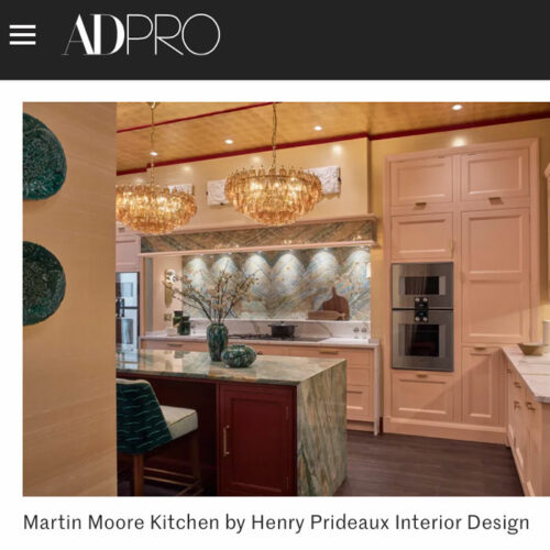 WOW!house Martin Moore kitchen by Henry Prideaux interior design as seen in ADPro June 2023 - Pure White Lines Sorrento chandeliers